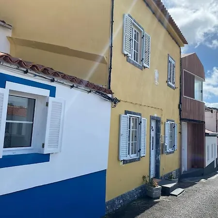 Relaxing House By The - Casa Rosa Horta