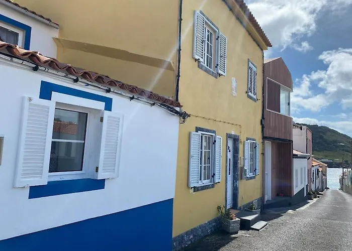 Relaxing House By The - Casa Rosa Horta (Azores)