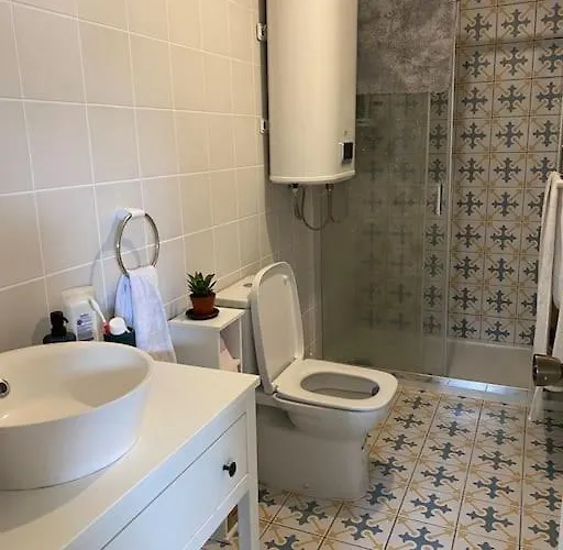 Relaxing House By The - Casa Rosa * Horta (Azores)