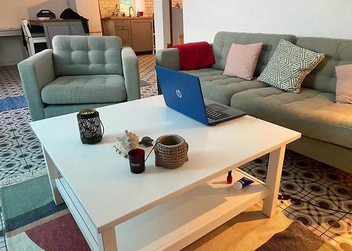 Relaxing House By The - Casa Rosa Horta (Azores)